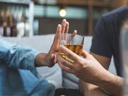&nbsp;آیا مصرف الکل باعث چاقی می شود؟