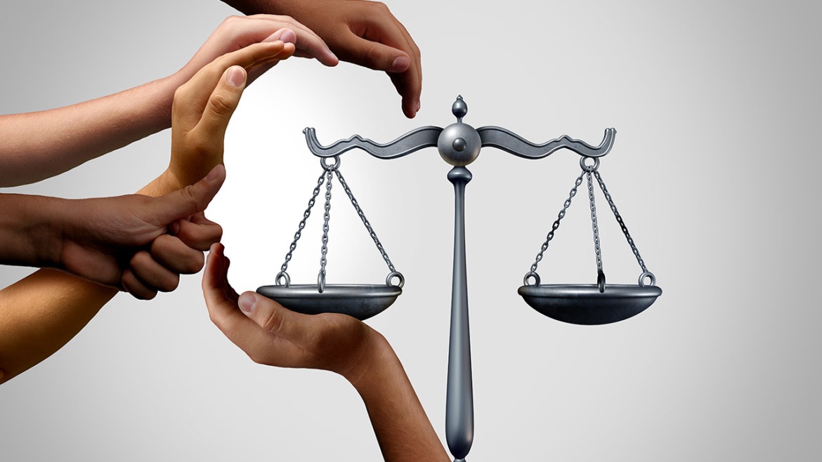 چگونه حضانت فرزند پس از جدایی تعیین می شود؟